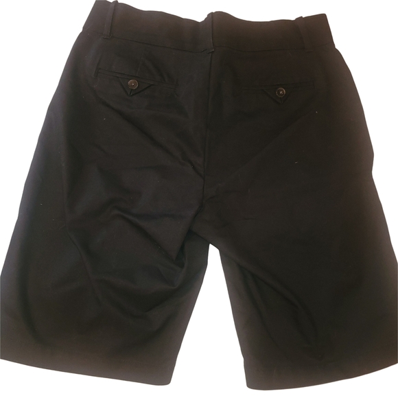 Dockers Black Bermuda Shorts 8 - Picture 3 of 3